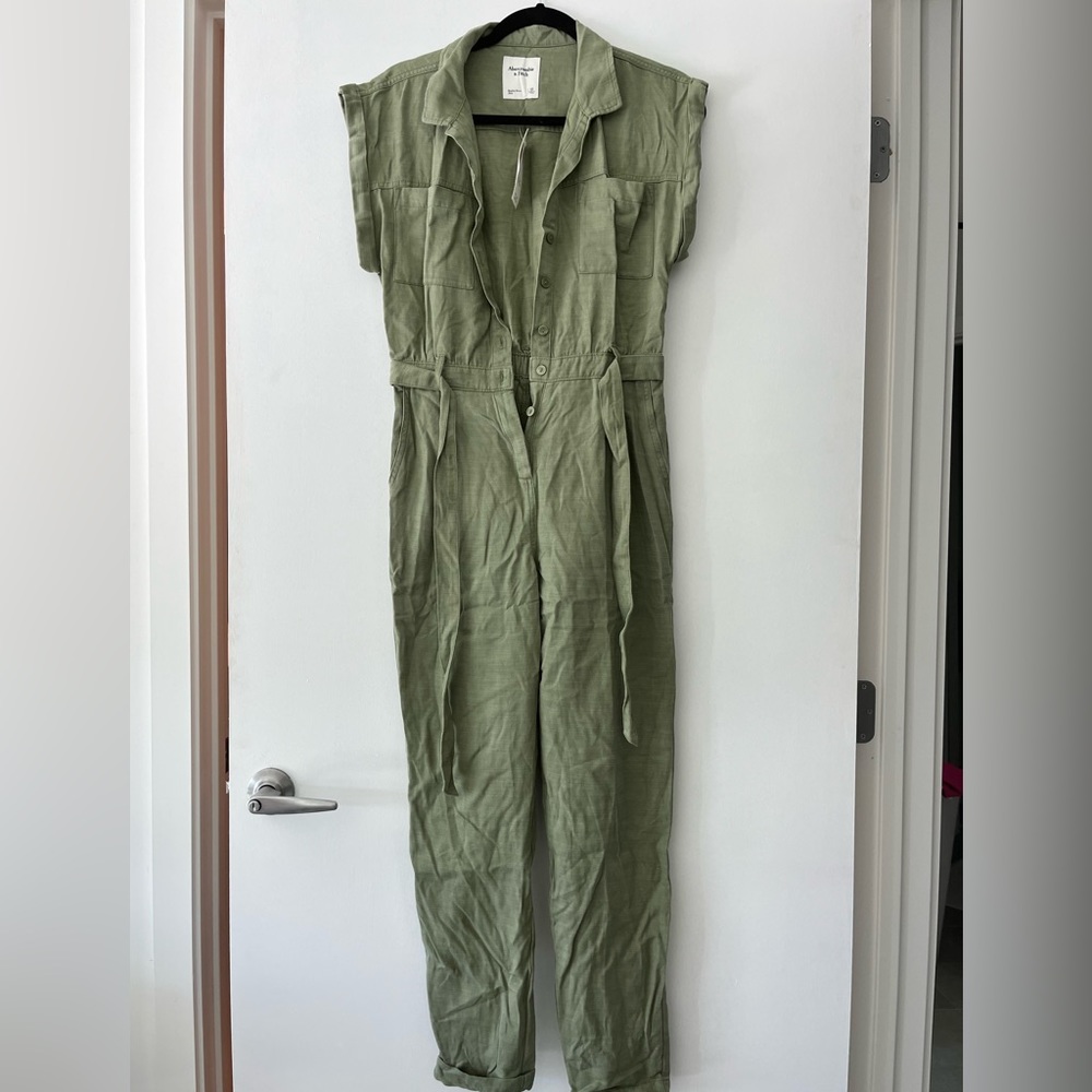 Abercrombie & Fitch Utility Jumpsuit
